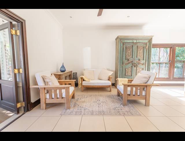 4 BEDROOM FREESTANDING FOR SALE IN ZIMBALI ESTATE